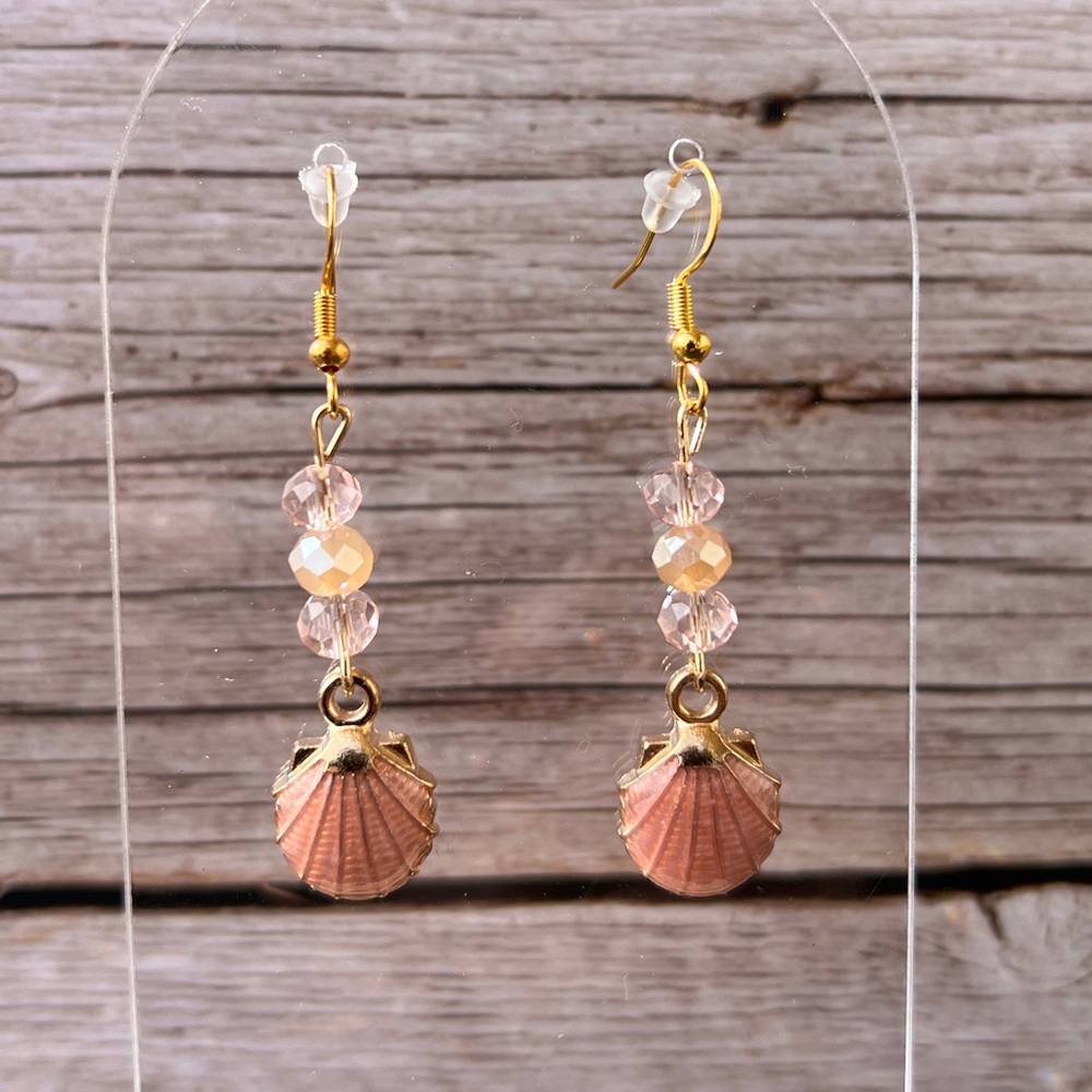 Seashell Dangle Earrings - Picture 6 of 8